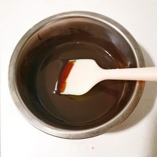 树桩蛋糕卷的做法步骤:17