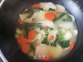 胡萝卜白菜年糕汤的做法步骤:10