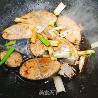 香煎鲅鱼的做法步骤:5