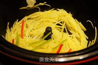 爆炒土豆丝的做法步骤:3