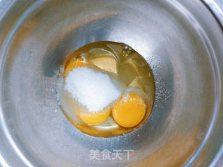 喜羊羊奶油杯蛋糕的做法步骤:3