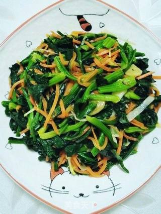 菠菜炒胡萝卜的做法步骤:6