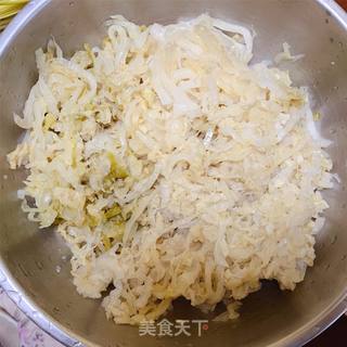 传统酸菜火锅的做法步骤:3