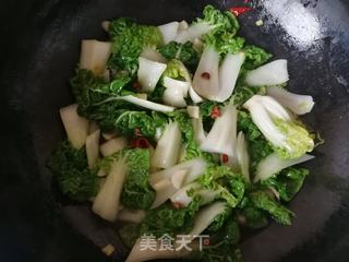 蒜香黄心菜的做法步骤：8