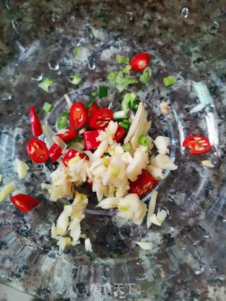 柠檬酸辣大虾的做法步骤：1