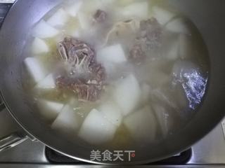 白萝卜牛骨汤的做法步骤:6