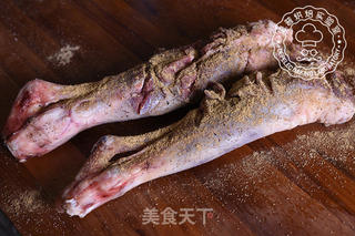 嫩烤羊腿的做法步骤:4