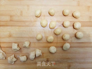 炸红薯麻球的做法步骤:6