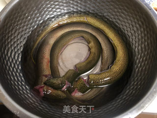 黄鳝汤的做法步骤：1
