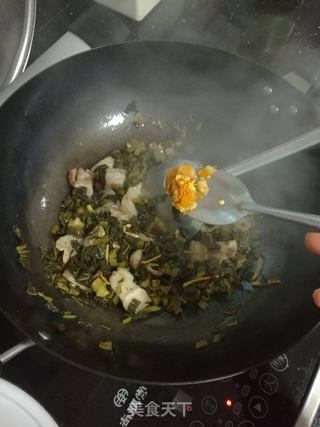 五花肉焖酸菜的做法步骤:6