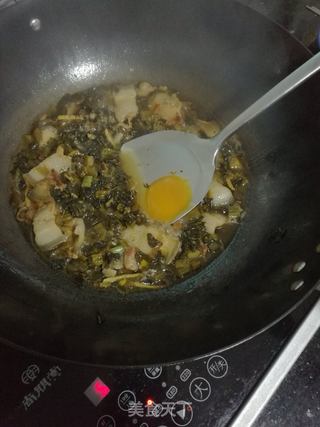 五花肉焖酸菜的做法步骤:8