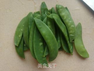 小米椒山药炒荷兰豆的做法步骤：1