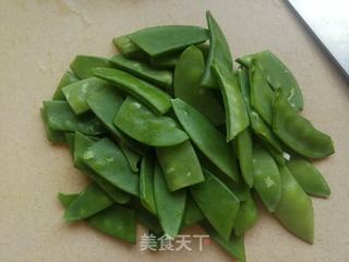小米椒山药炒荷兰豆的做法步骤:2