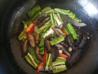#青红椒炒海参的做法图解8