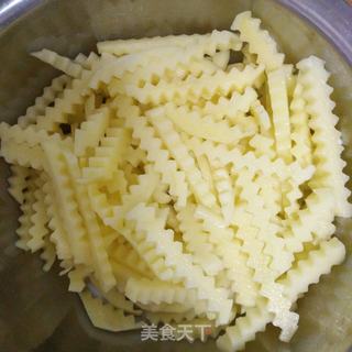 干煸土豆条的做法步骤：1