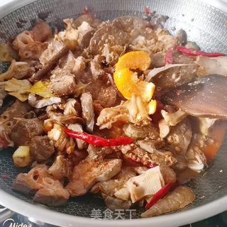 猪肺砂锅煲的做法步骤：4