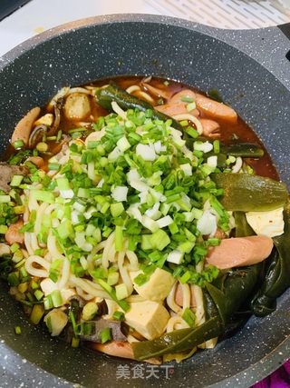 冬季美食，重庆麻辣烫乌冬的做法步骤：8