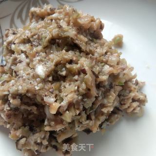 鸡肉香菇馄饨的做法步骤:3