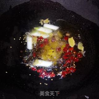川香炖鱼贴饼的做法步骤:3