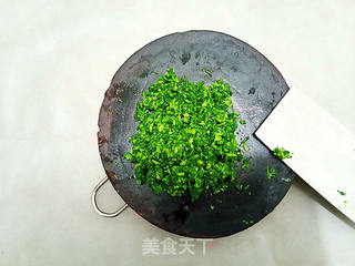 荠菜鲜肉春卷的做法步骤:3