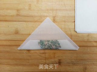 荠菜鲜肉春卷的做法步骤:8