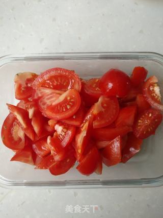 西红柿菌菇荞麦面的做法步骤:2
