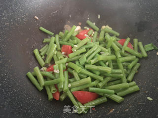鸡肉炒豇豆的做法步骤:9