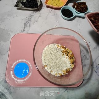 一碗香鲜四溢的腊八粥的做法步骤:4