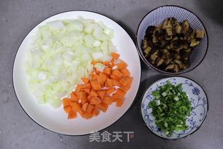 腊肠香菇糯米饭的做法步骤：2