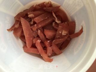 肉丝面筋炒芹菜的做法步骤：1