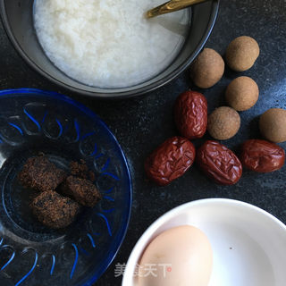 桂圆红枣甜酒蛋的做法步骤：1