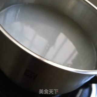 桂圆红枣甜酒蛋的做法步骤：2