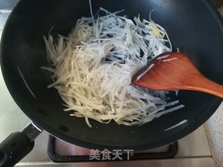 虾皮萝卜豆腐汤的做法步骤:5