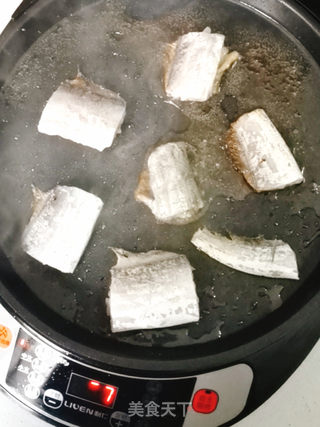 葱油带鱼的做法步骤:3
