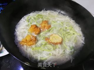 鸡蛋泡鲞菠菜面的做法步骤：8