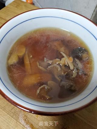 菌菇汤面的做法步骤:5