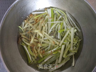 油焖大虾的做法步骤：1