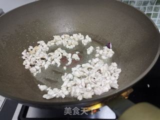 香辣肉丁酱的做法步骤:4
