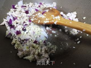 香辣肉丁酱的做法步骤:6
