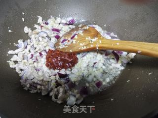 香辣肉丁酱的做法步骤:7