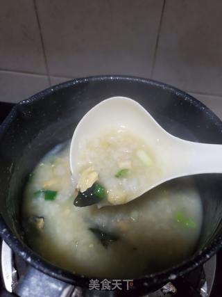 滑鸡皮蛋粥的做法步骤:10