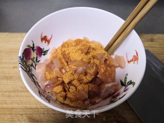 奥尔良鸡肉披萨的做法步骤:2
