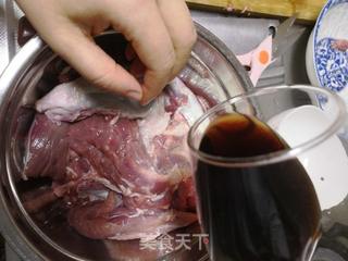 香辣烤羊腿的做法步骤:2
