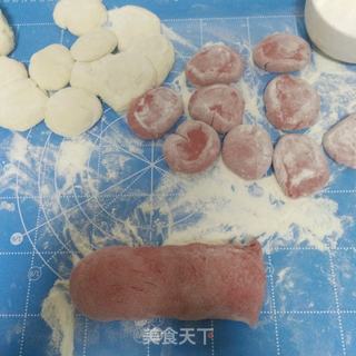 红玫瑰花卷的做法步骤:6