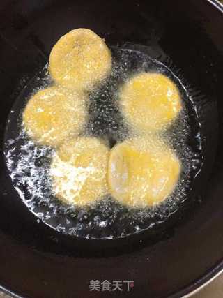 外酥里糯的南瓜饼,好吃又营养的做法步骤:7