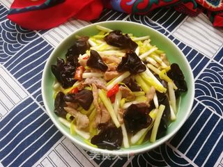 蒜黄木耳炒肉丝的做法步骤:15
