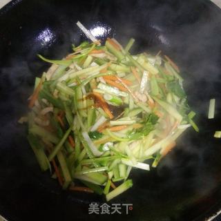 里脊肉炒食蔬的做法步骤：6