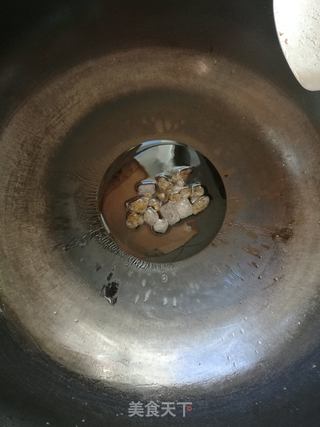 慈菇烧肉的做法步骤：3