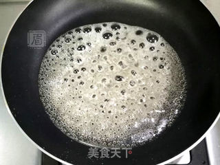 糖霜核桃仁的做法步骤:6