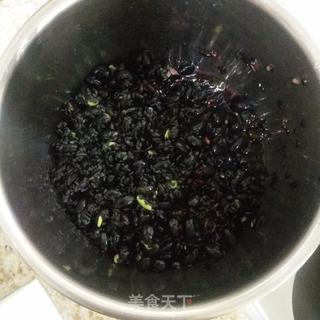 黑豆黑芝麻糊的做法步骤:2